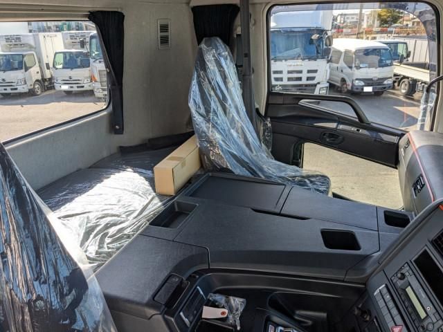 MITSUBISHI FUSOU SUPER GREAT 2025 Image 31