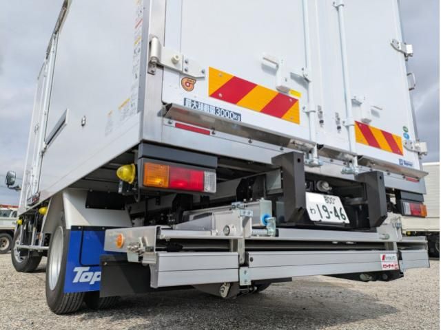 MITSUBISHI CANTER 2025 Image 31