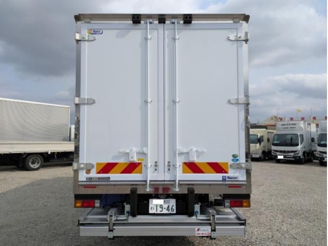 MITSUBISHI CANTER 2025 Image 31