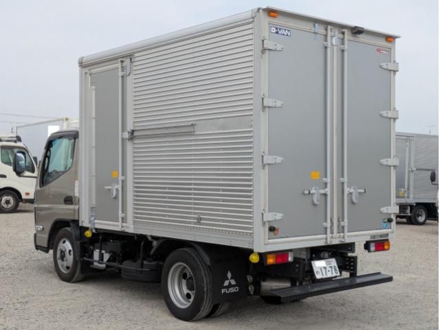 MITSUBISHI CANTER 2025 Image 31