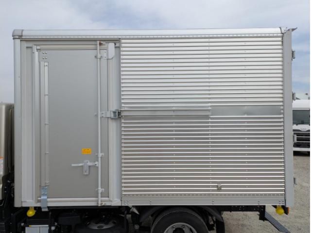 MITSUBISHI CANTER 2025 Image 31