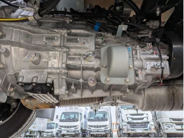 MITSUBISHI CANTER 2025 Image 31