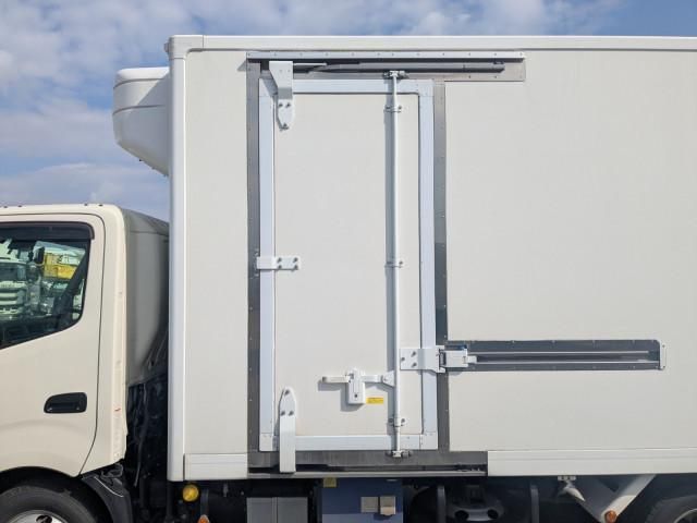 HINO DUTRO 2023 Image 31