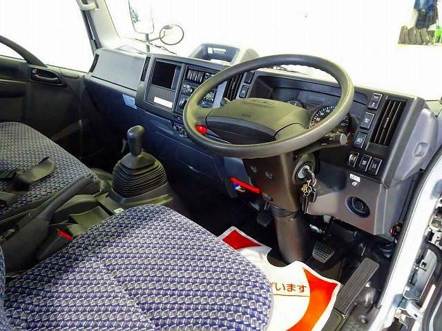 ISUZU ELF 2023 Image 31