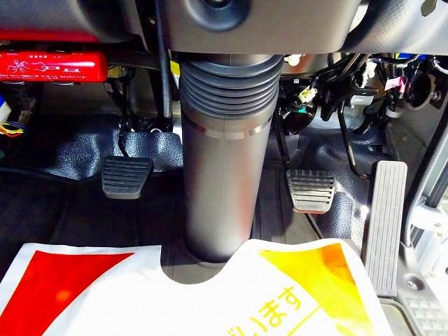 ISUZU ELF 2023 Image 31