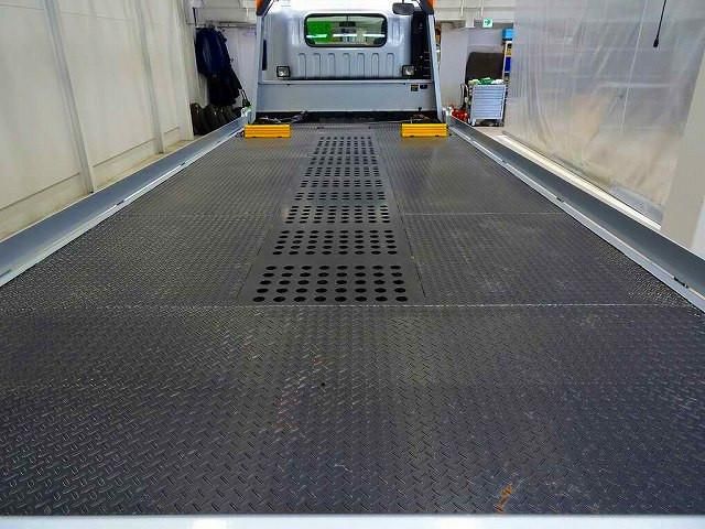 ISUZU ELF 2023 Image 31