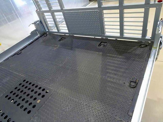 ISUZU ELF 2023 Image 31