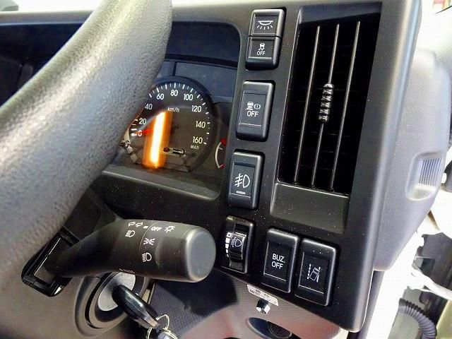 ISUZU ELF 2022 Image 31