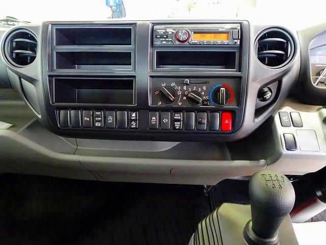 TOYOTA DYNA 2024 Image 31