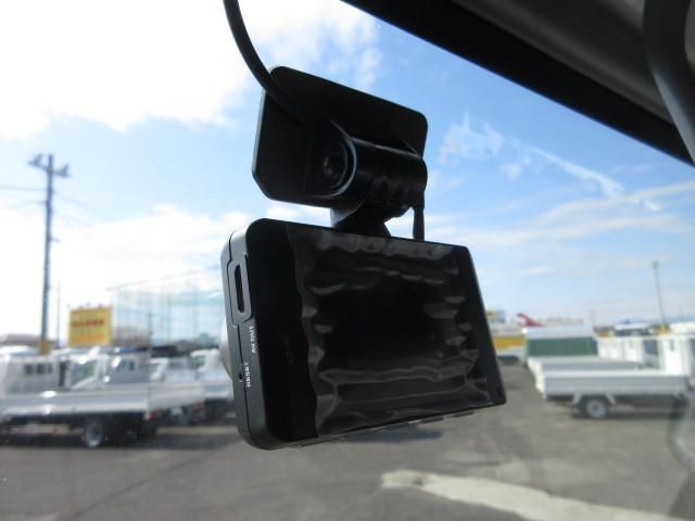 ISUZU ELF 2020 Image 31