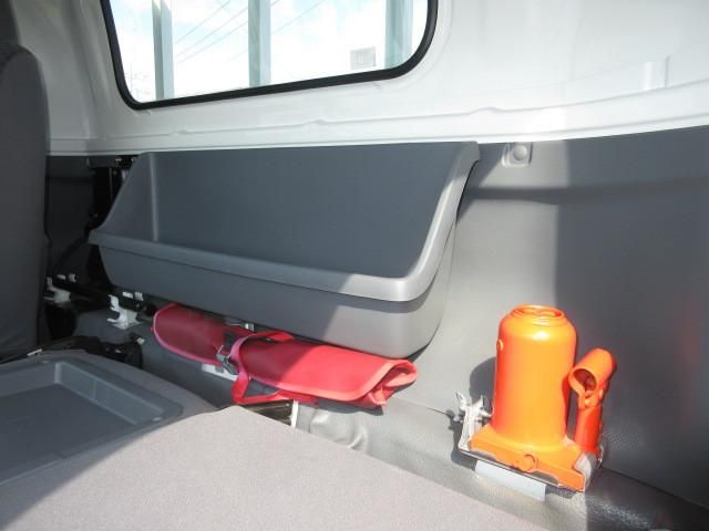 ISUZU ELF 2020 Image 31