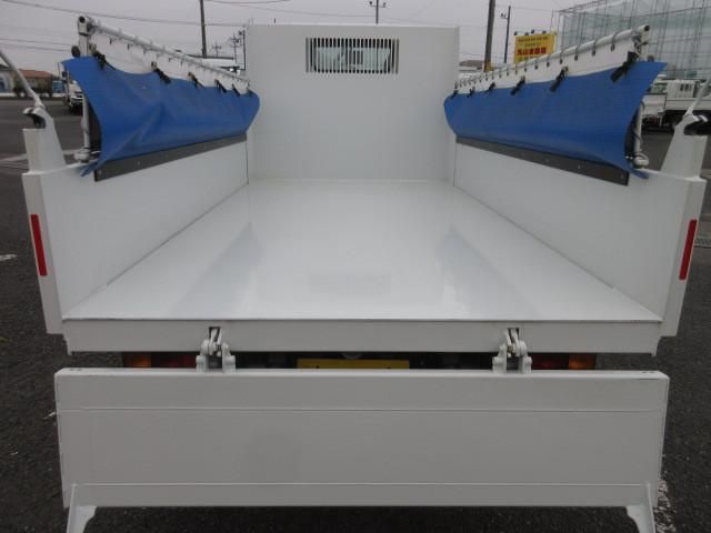 MITSUBISHI CANTER 2025 Image 31