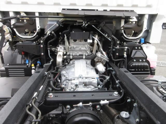 MITSUBISHI CANTER 2025 Image 31