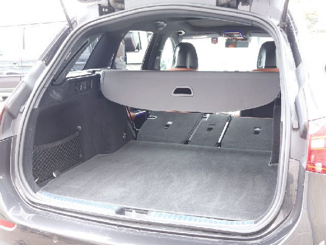 MERCEDES BENZ C CLAS 2023 Image 31