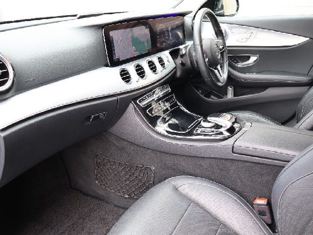 MERCEDES BENZ E CLAS 2019 Image 31