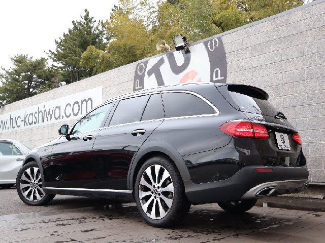 MERCEDES BENZ E CLAS 2019 Image 31