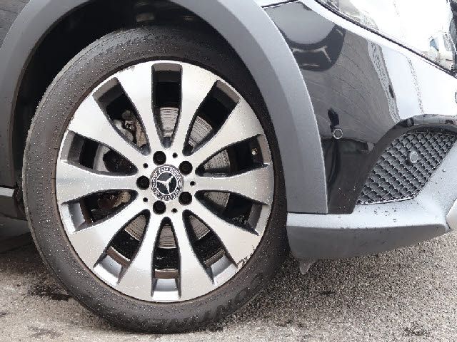 MERCEDES BENZ E CLAS 2019 Image 31