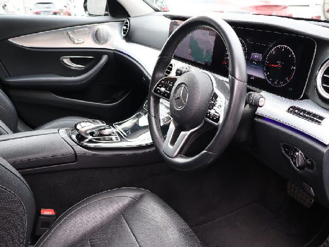 MERCEDES BENZ E CLAS 2019 Image 31