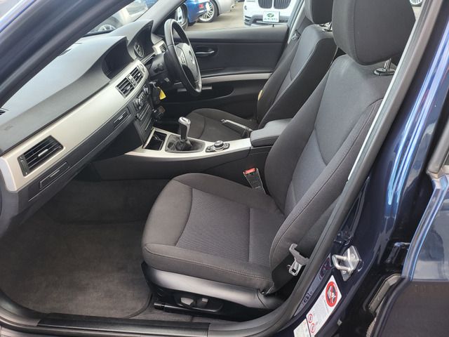 BMW 3SERIES SEDAN 2010 Image 31