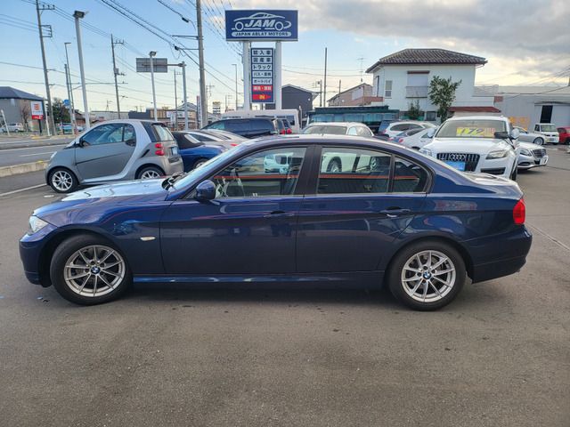 BMW 3SERIES SEDAN 2010 Image 31