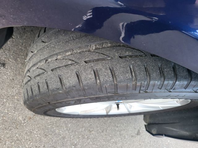 BMW 3SERIES SEDAN 2010 Image 31