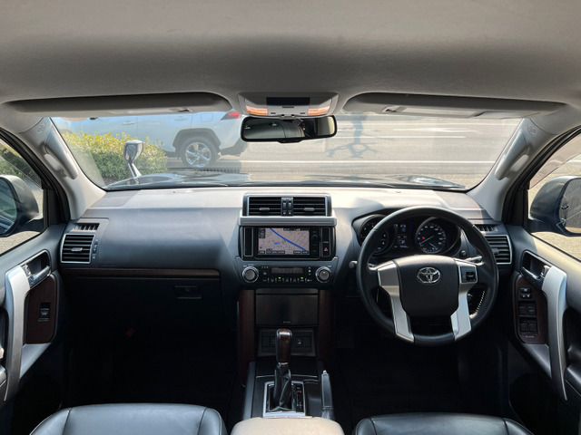 TOYOTA LANDCRUISER PRADO 2016 Image 31