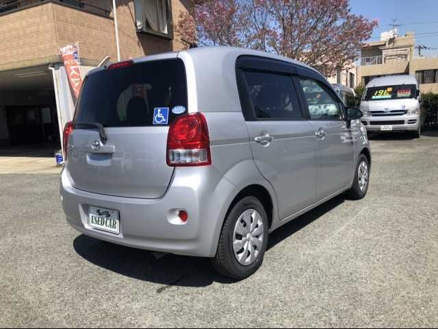 TOYOTA PORTE 2013 Image 31