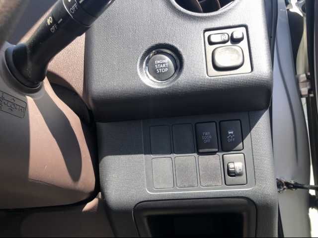 TOYOTA PORTE 2013 Image 31