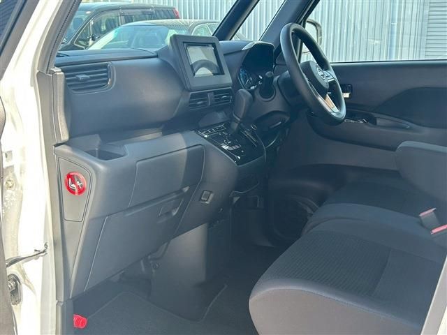 NISSAN ROOX 2024 Image 31