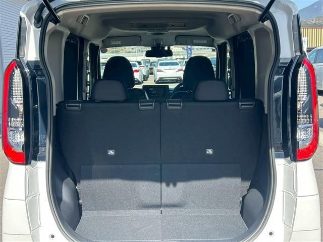 NISSAN ROOX 2024 Image 31