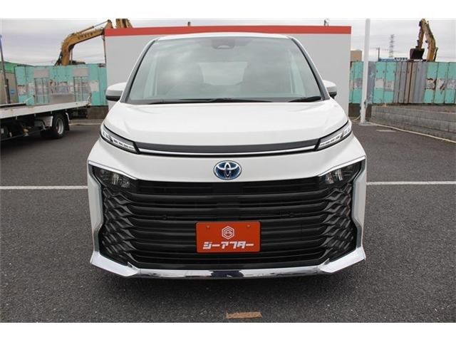 TOYOTA VOXY HYBRID 2023 Image 31