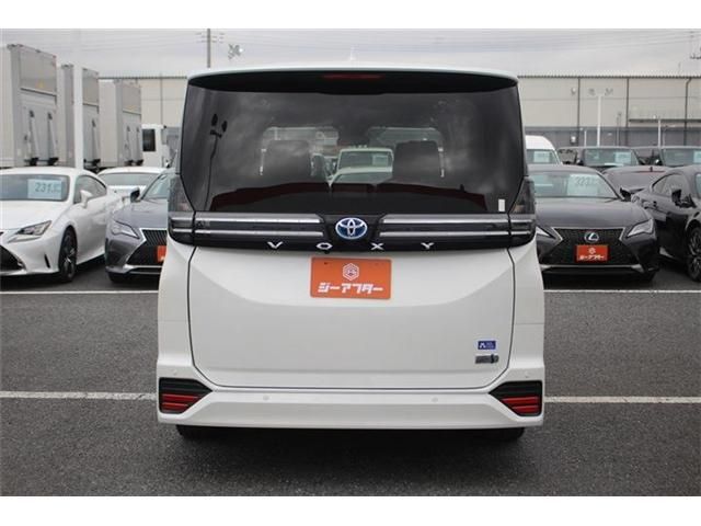 TOYOTA VOXY HYBRID 2023 Image 31