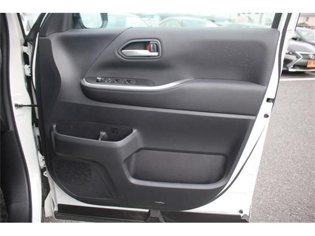 TOYOTA VOXY HYBRID 2023 Image 31