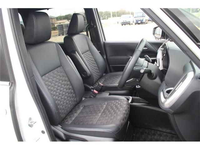 TOYOTA VOXY HYBRID 2023 Image 31