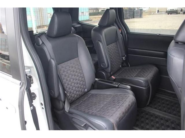 TOYOTA VOXY HYBRID 2023 Image 31