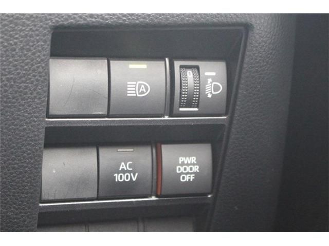 TOYOTA VOXY HYBRID 2023 Image 31