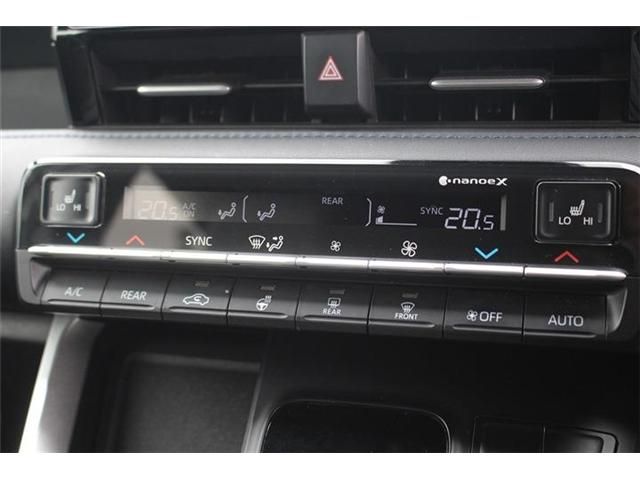 TOYOTA VOXY HYBRID 2023 Image 31