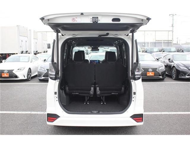 TOYOTA VOXY HYBRID 2023 Image 31