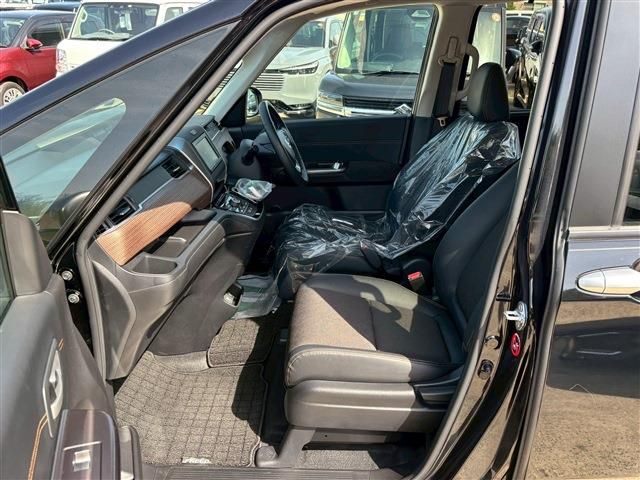 HONDA FREED HYBRID 2023 Image 31