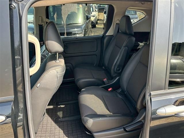 HONDA FREED HYBRID 2023 Image 31