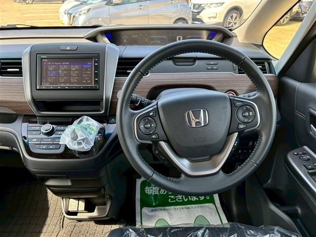 HONDA FREED HYBRID 2023 Image 31