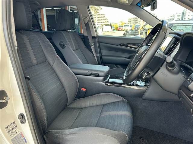 TOYOTA CROWN SEDAN HYBRID 2015 Image 31