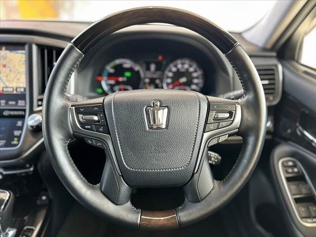 TOYOTA CROWN SEDAN HYBRID 2015 Image 31