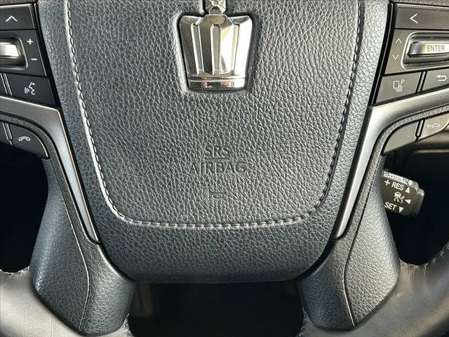 TOYOTA CROWN SEDAN HYBRID 2015 Image 31