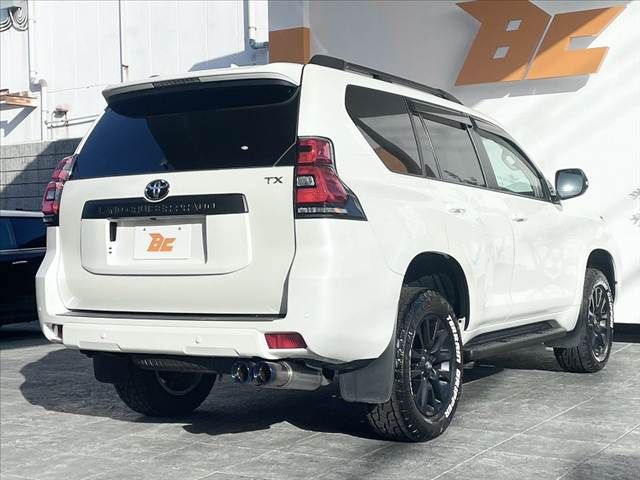 TOYOTA LANDCRUISER PRADO 2023 Image 31