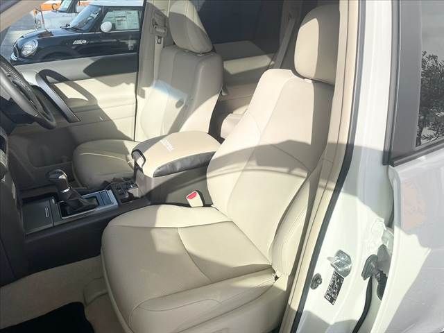 TOYOTA LANDCRUISER PRADO 2023 Image 31