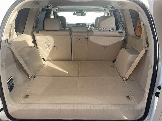 TOYOTA LANDCRUISER PRADO 2023 Image 31