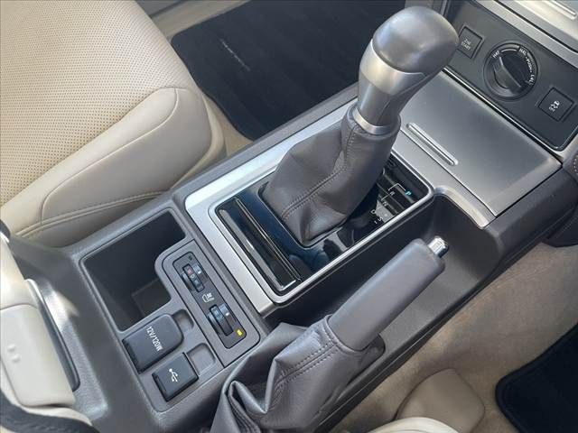TOYOTA LANDCRUISER PRADO 2023 Image 31