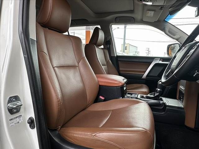 TOYOTA LANDCRUISER PRADO 2022 Image 31