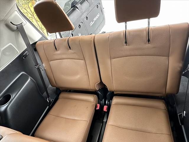 TOYOTA LANDCRUISER PRADO 2022 Image 31